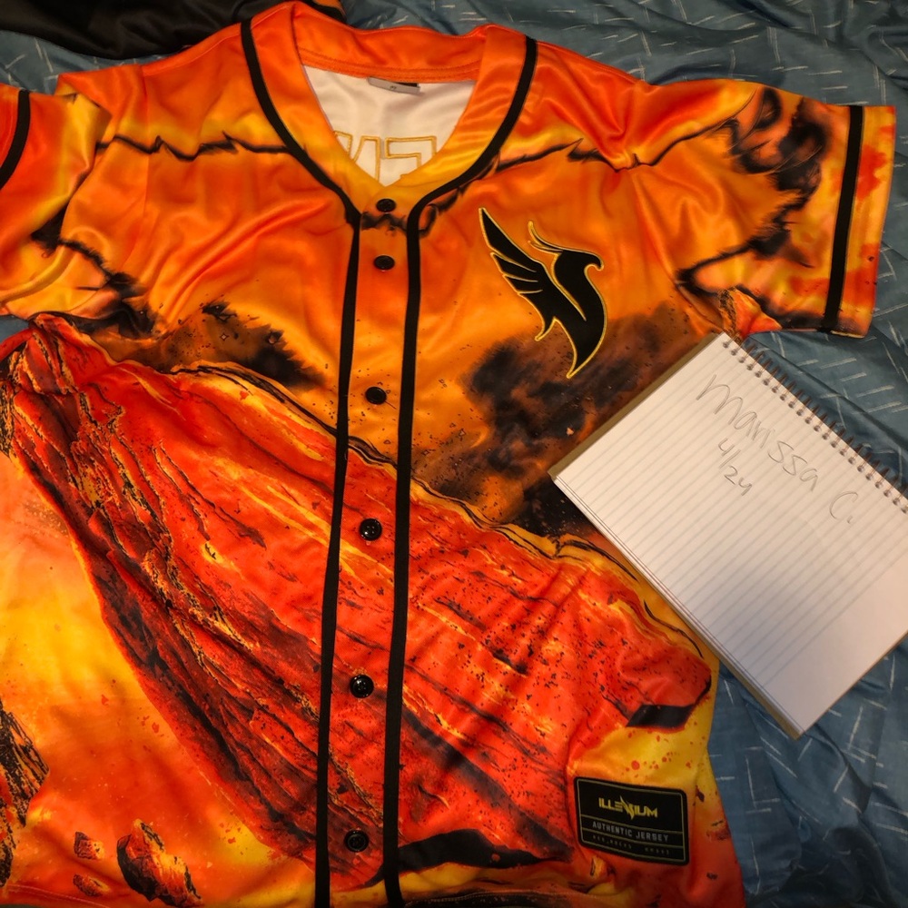 illeium Red Rocks Patched Jersey